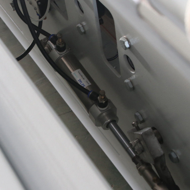 Potentes prendas de vestir industriales Maquina de hierro y plegado para pequeñas empresas 380/3/50V/P/Hz